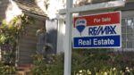 Real estate market, prices down 2.2%